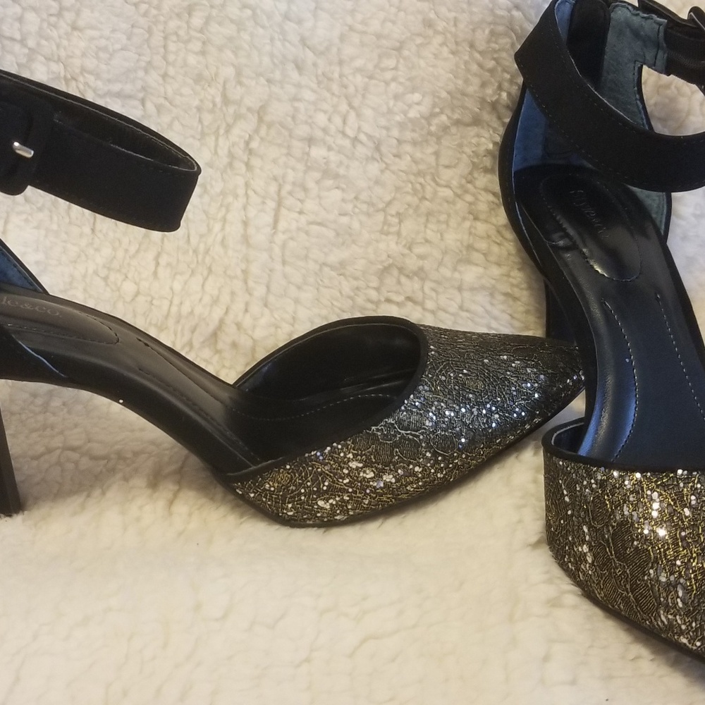 Style and co metallic heel only tried on 8.5
